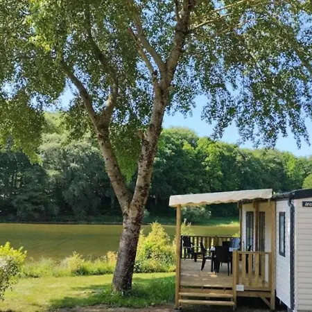 Camping 3 Etoiles - Piscine - Ccaadg0 * Salles-Curan